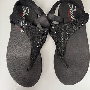 Skechers Black Rhinestone Yoga Foam Sandals Size 7